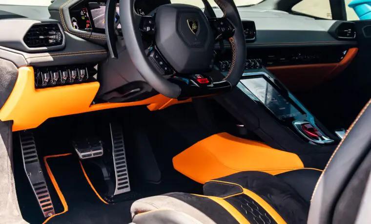 Lamborghini Tecnica
