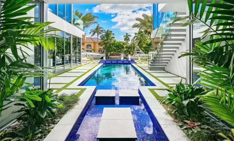 Park Place Mansion second image