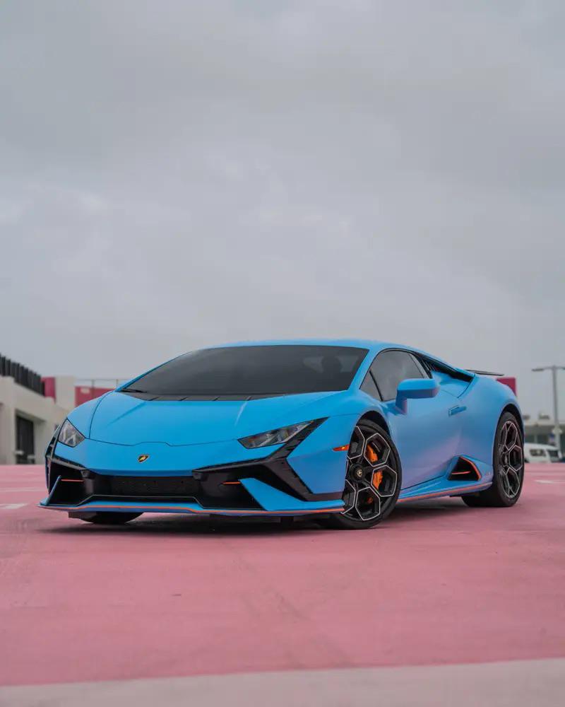 LAMBORGHINI TECNICA first image