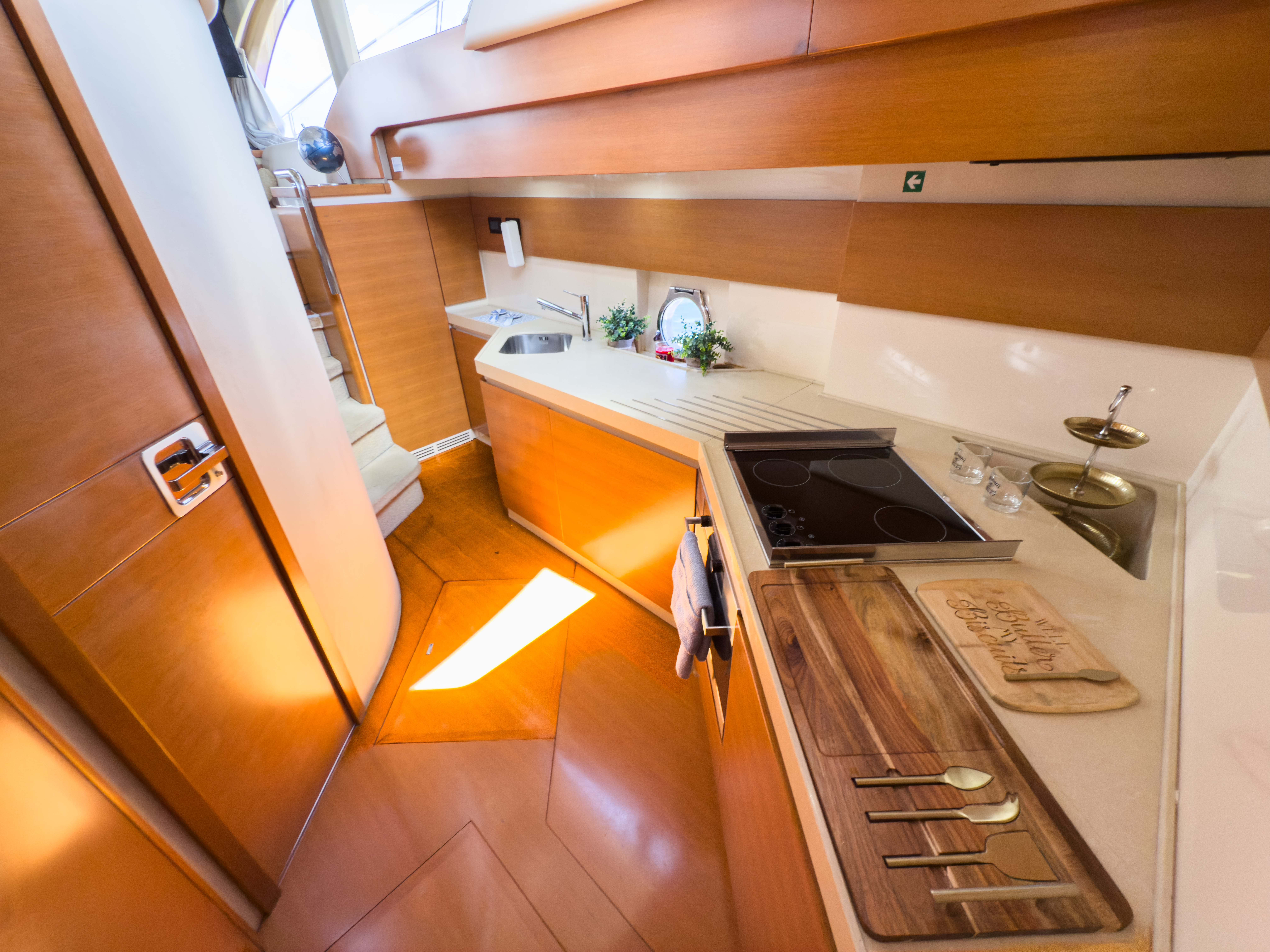 Latin Flow Azimut 50 2015