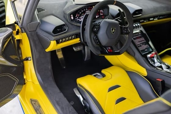Lamborghini STO Interior